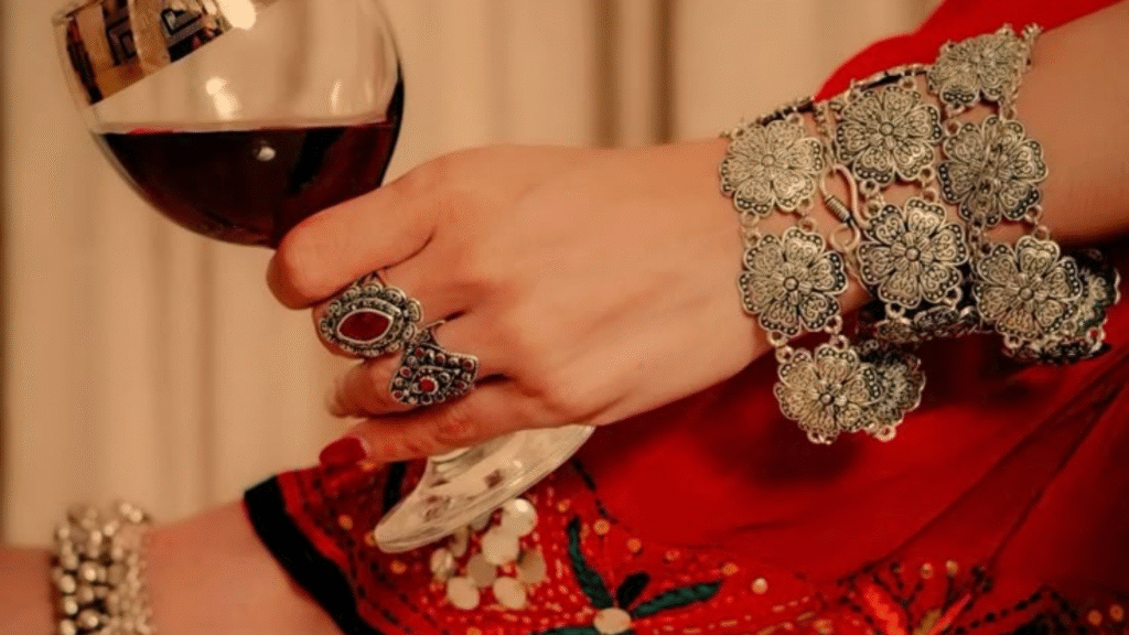 Festive Glow Begins with Vino Therapy: The Best Wine Antioxidant Skincare for Mature Skin